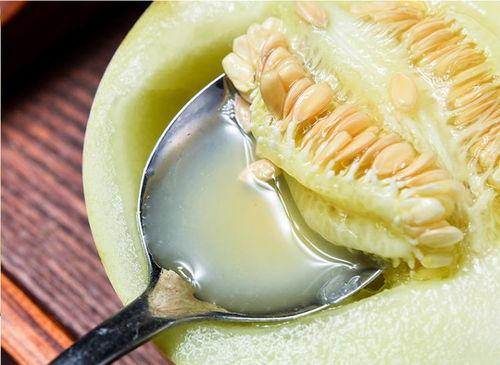 吃瓜贵贵妃,揭秘吃瓜贵贵妃的奢华生活