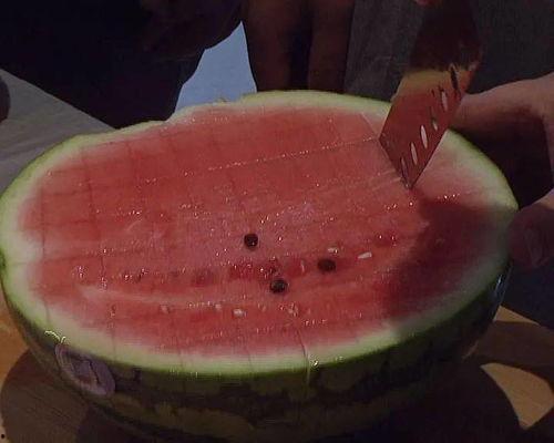 吃瓜好听的说法,那些让人津津乐道的吃瓜故事