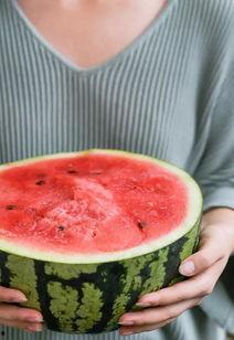 杭州小三吃瓜,一场网络热议的婚姻悬疑剧