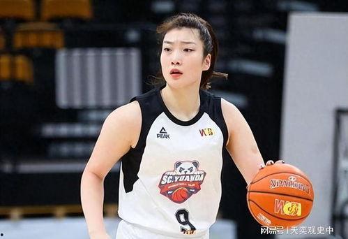 女篮李梦 吃瓜,揭秘女篮女神的瓜田传奇