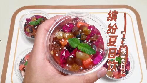 小朋友吃火龙瓜,小朋友的快乐美食之旅