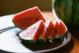 胃难受吃瓜,探寻缓解胃痛的天然良方